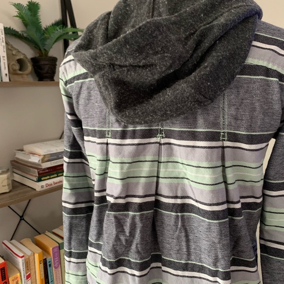 Burton Hooded Flannel - Picture 3 of 8